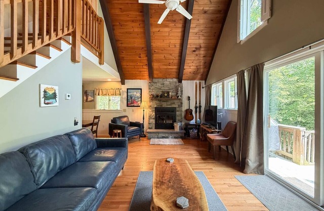 Saco Shores | Private Saco River Getaway w/Beach