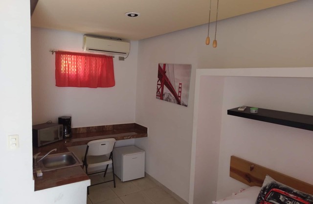 Safe, cozy and affordable studio in cancun downtown