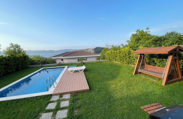 Sakarya Sapanca Ünlüce 5+1 Private (HEATED) Pool-Luxury 10-person Holiday Villa