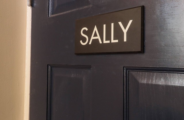 SALLY, pet friendly, country holiday cottage in Whitstable
