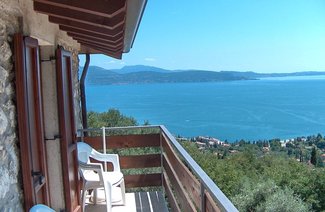 Salo 'Turelli farmhouse trilo balcony lake garda lake view
