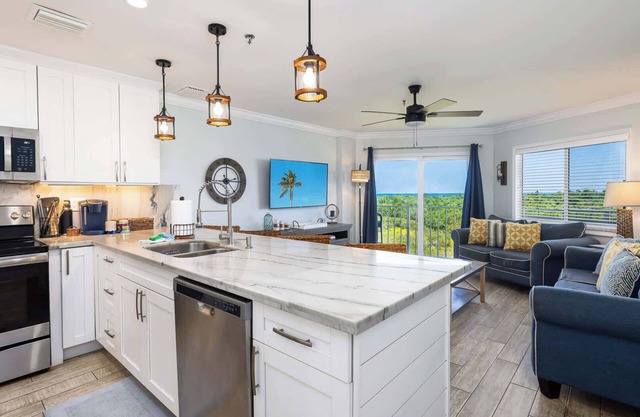 Saltair Loft Ocean Pointe 2 BR 2 BA 1411