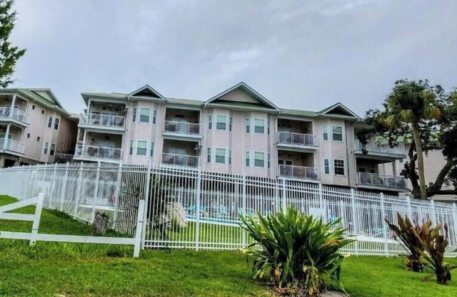 Salty Pelican Unit 107 Gulf View Condo In Horseshoe Beachn