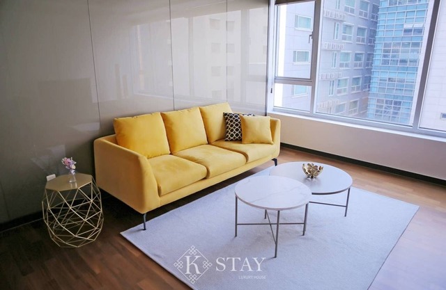 SAMSEONG 270°WINDOW VIEW , 2BDR2BATH- 5MIN, GANGNAM-GU