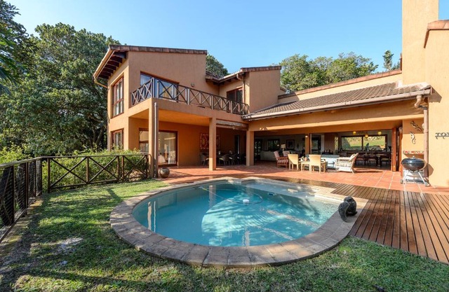 San Lameer Villa 5910 - 4 Bedroom Luxury - 8 pax - San Lameer Rental Agency