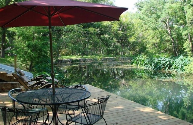 San Marcos River Vacation Rental and 35 minutes from South by Southwest and COTA