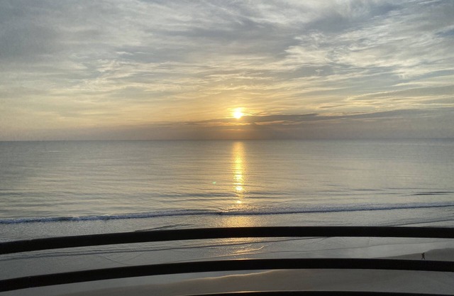 Sand Dollar-Direct OCEANFRONT Condo- 2/2-Heated pool. Come enjoy the Paradise!