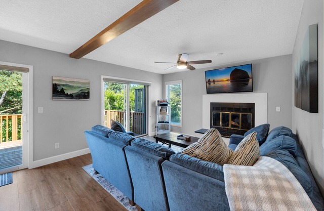 Sandcastle B-4 Condo - Includes Garage/Pool/EV Charger -1.5 blocks to the beach