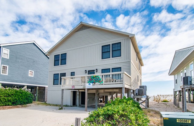 Sandcastle Oceanfront PET friendly Rental South End Pawleys Amazing Views