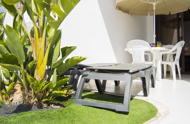 Sands Beach Resort|Lanzarote|Costa Teguise|Self Catering|On The Beach|One Bed