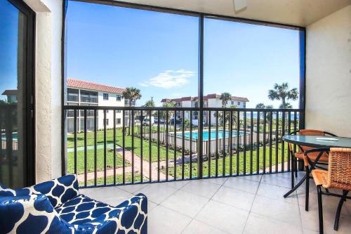 Sanibel Island Condo With All Of The Amenities 2C2