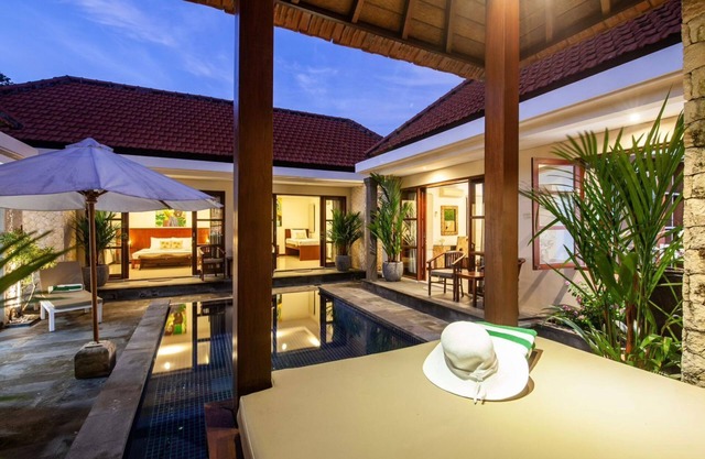Sanur Beach Villa 3 b/room private pool
