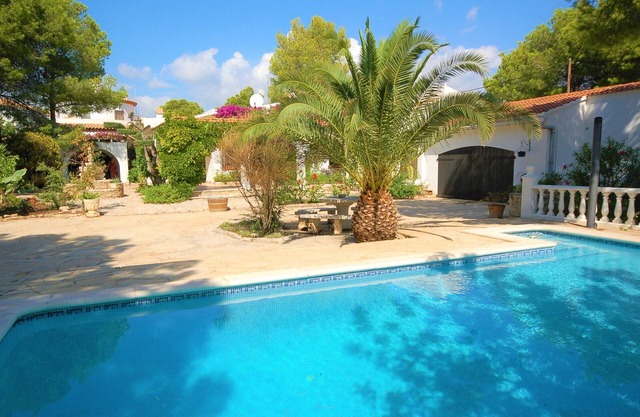 SAONA VILLAS (CP DOLORES) : villa 10 personnes, piscine privée, climatisation