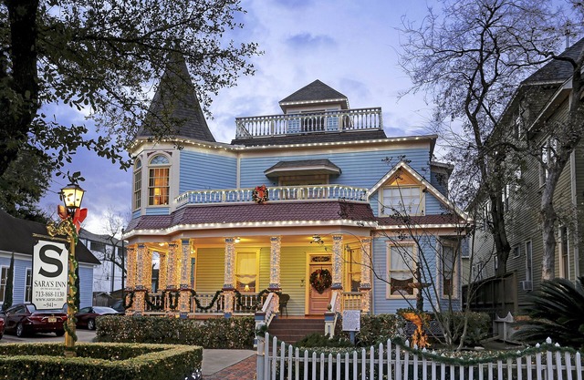 Sara's Inn On The Boulevard