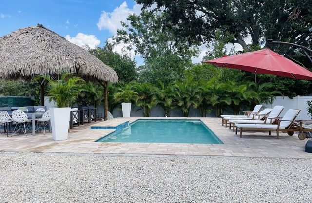 Sarasota Paradise Home Near Siesta Key Beach and IMG Academy