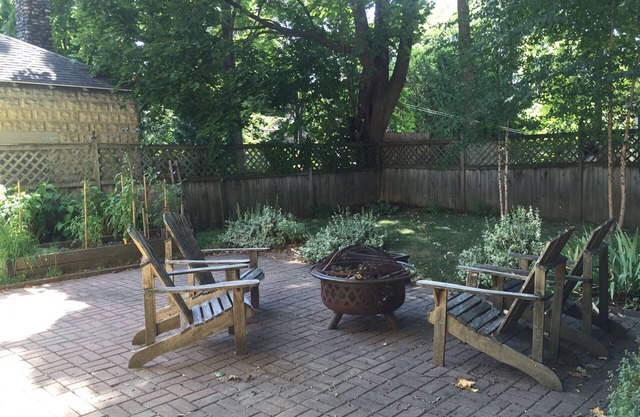 Saratoga East Side Track Rental: Walk to Track & Broadway, Huge, Sunny 3bd/2ba