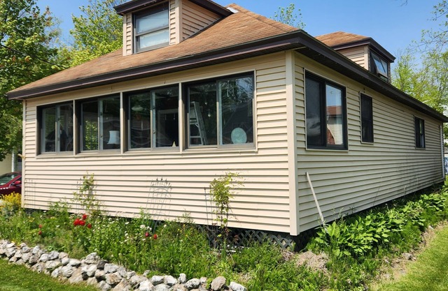 Saratoga lake home track rental