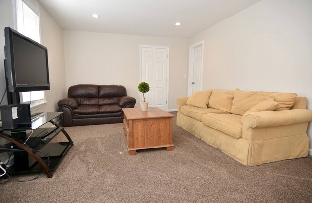 Saratoga Springs Duplex - Walk to Downtown