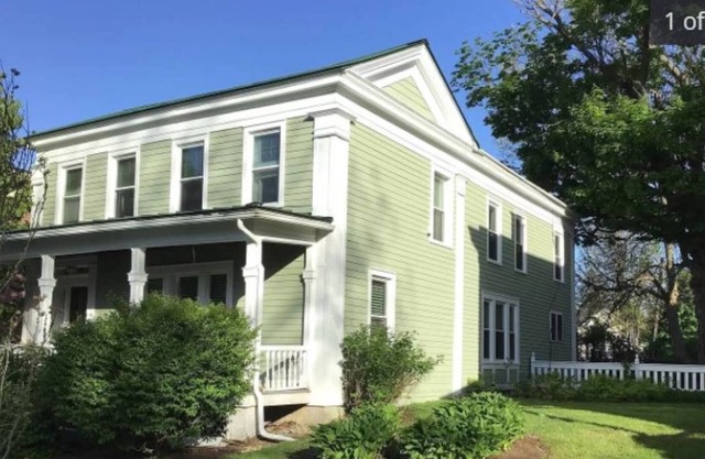 SARATOGA TRACK SEASON 2023, Historic Home With Backyard 2 Blocks To Broadway