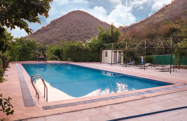 Sariska Farms & Adventure