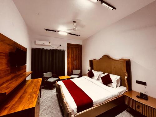 satlok Lodge