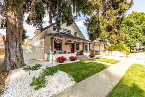 Save With Weekly Stays 3 Bedroom House Across From North Idaho College