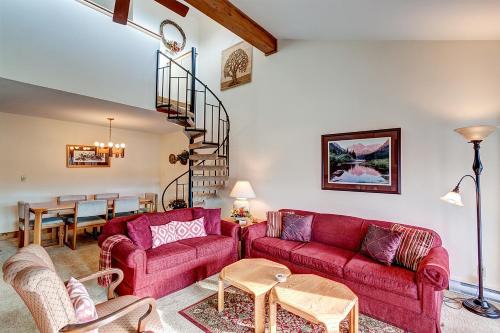 Sawmill Creek Condo 405 by Great Western Lodging