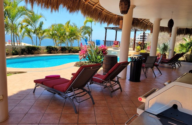 Sayulita Ocean, Jungle & City View 5BR/8BA Villa/w Huge Pool