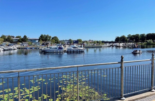 Scenic 3-bedroom Waterfront house with River Views in Carrick-On-Shannon