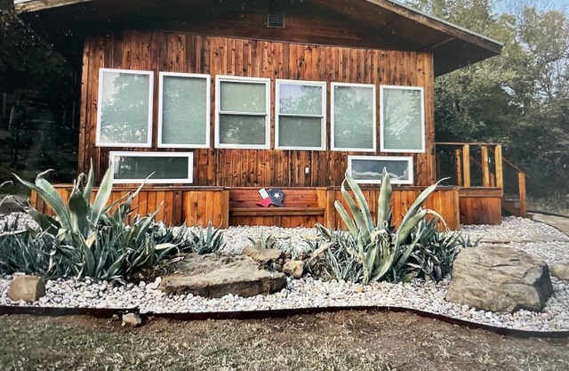 Scenic Hillside Cabin: The Hideout at Rocky Ridge