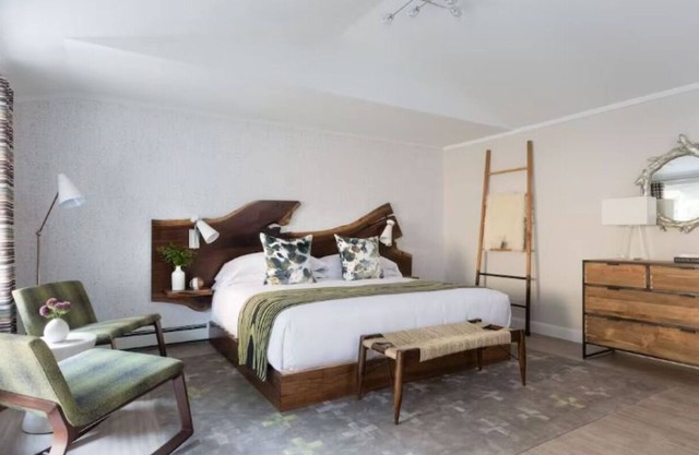 Scenic Lodge in Town | Hike, Dine & Relax All Within Walking Distance