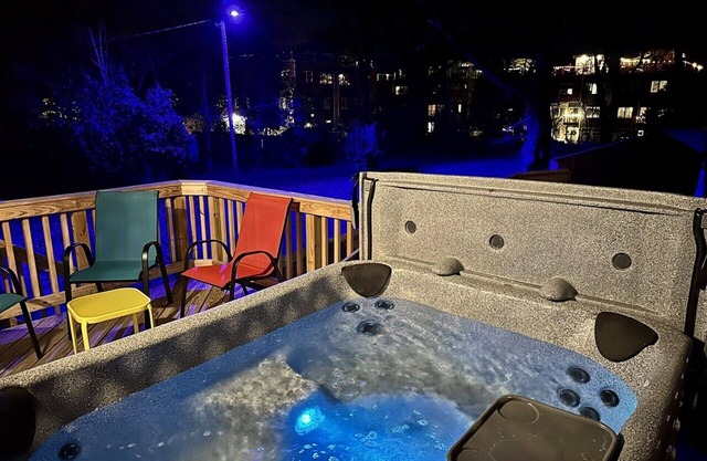 Scenic Nature Retreat in Charlotte 1367