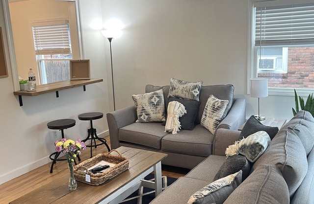 Schenectady Home, Perfect for your business needs.