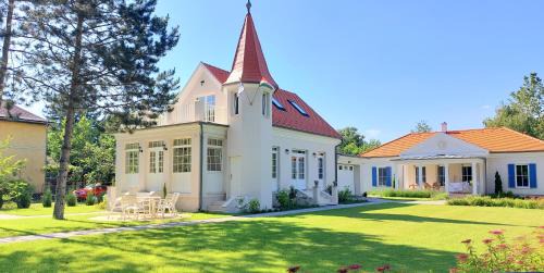 Schieszl Villa