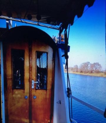 Schiff AHOY, Hotelschiff, Hausboot, Boot, Passagierschiff