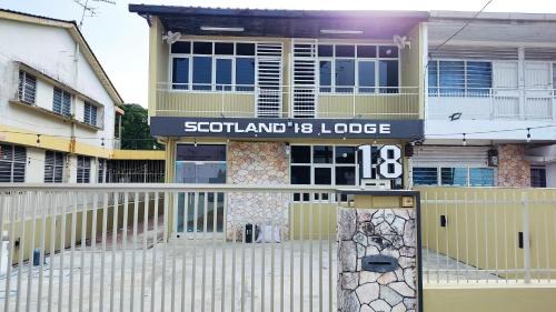 Scotland 18 Lodge