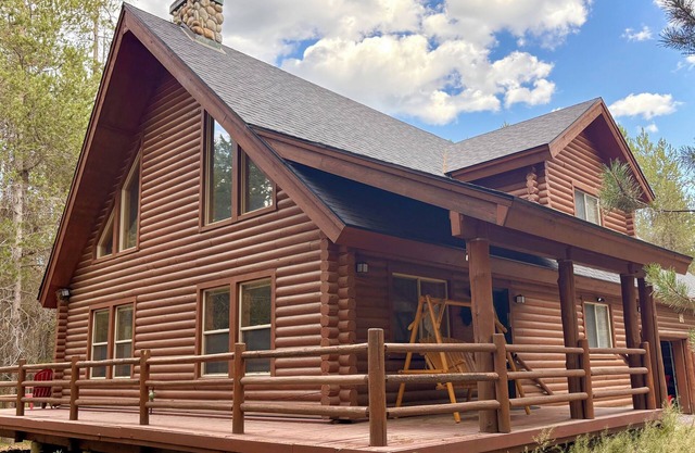 Scruffy Bear Lodge-Bills Island-32mi Yellowstone-Lake Access+Game Room+Fire Pit!