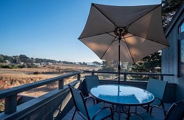 Sculpture Point (2-Bedroom Home) - Pets Allowed by RedAwning