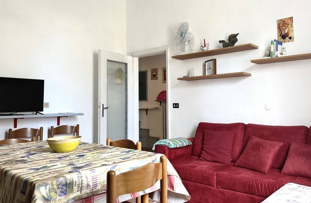 SE096 - Senigallia, comfortable two-room apartment facing the sea