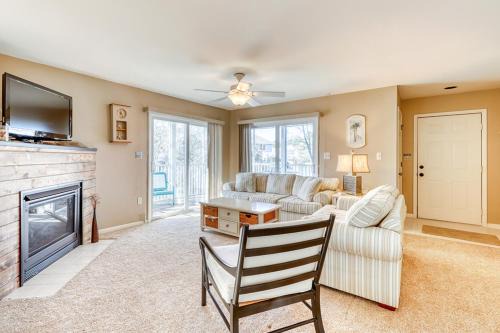 Sea Colony - 53022 Lakeshore Dr