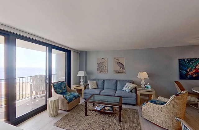 Sea Colony 8th floor condo with pools, tennis/pickle ball courts, fitness center