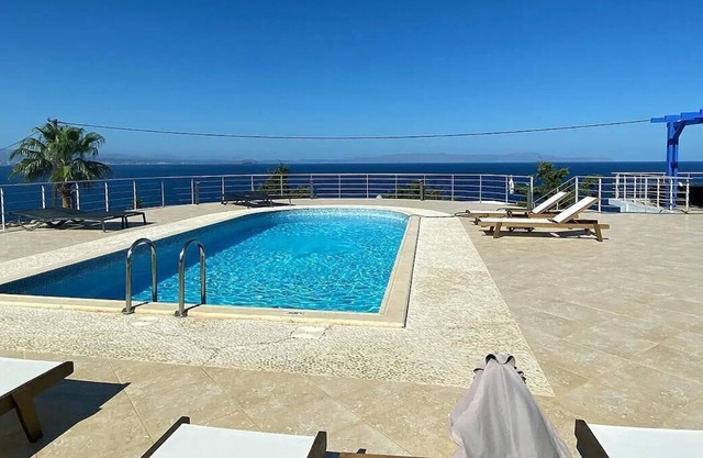 Sea View 5 bedroom Villa