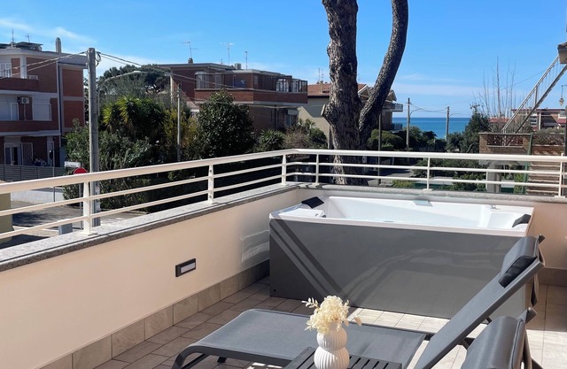 Sea View Apartment (La Perla del Mare Anzio)
