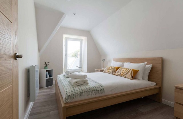 Sea View Modern 1BR Apartment near to centre