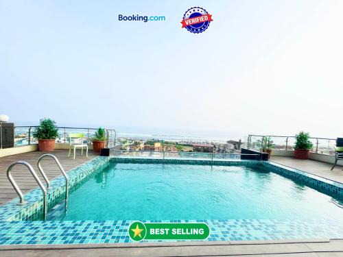 SEA VIEW & ROOFTOP SWIMMING POOL - LUXURY HOTEL OV RESORT ! PURi