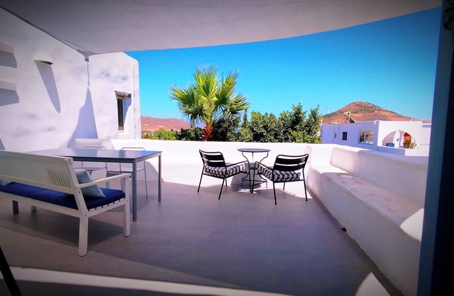 SEA VIEW STUDIO + priv. parking, PAROS, GR