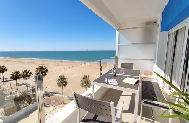 Sea views Rota apartment