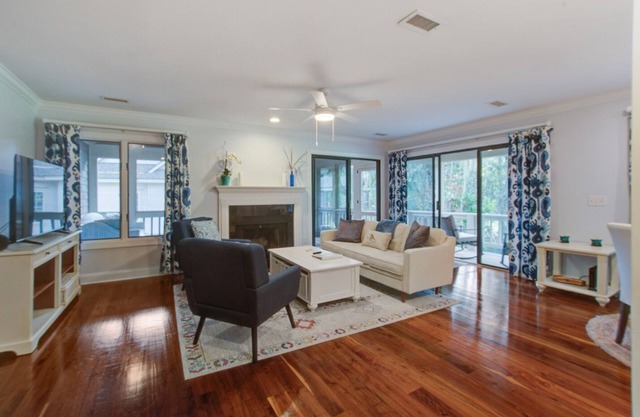 Seabrook Exclusives | 2784 Live Oak Villa