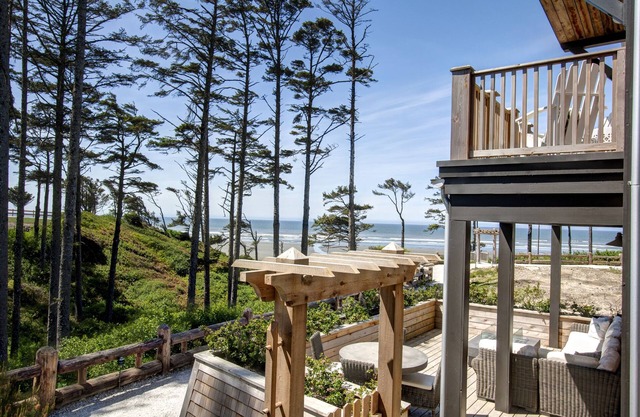Seabrook's Bella Vita: Oceanview, Dog Friendly!