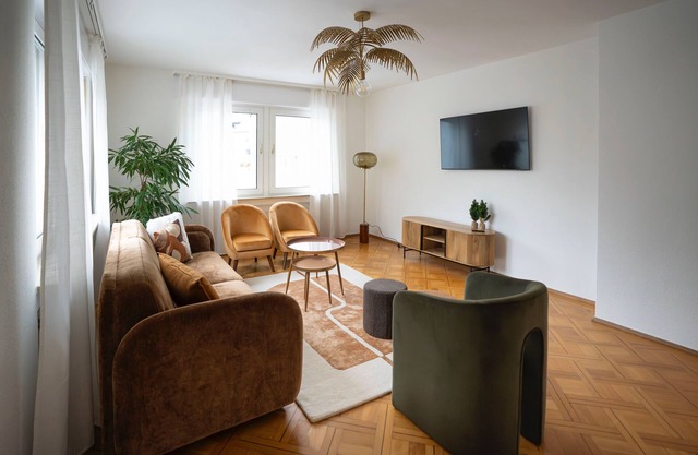 Seahorse, stylish apartment centrally located in Ulm, 3 bedrooms, kitchen, bathroom